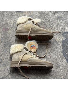 Vintage 90s Emu Ridge Australian Suede Boots Shearling Lined Hiker